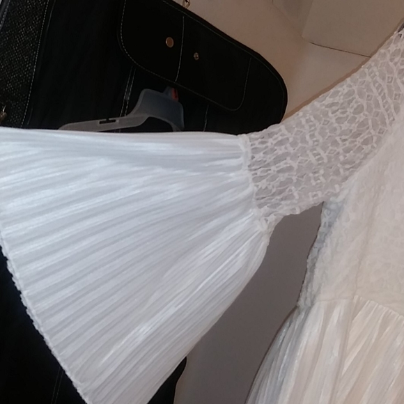 Dress - Picture 4 of 5